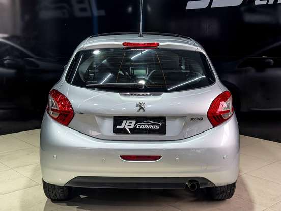 PEUGEOT-208-2013