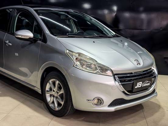 PEUGEOT-208-2013