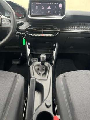 PEUGEOT-208-2022