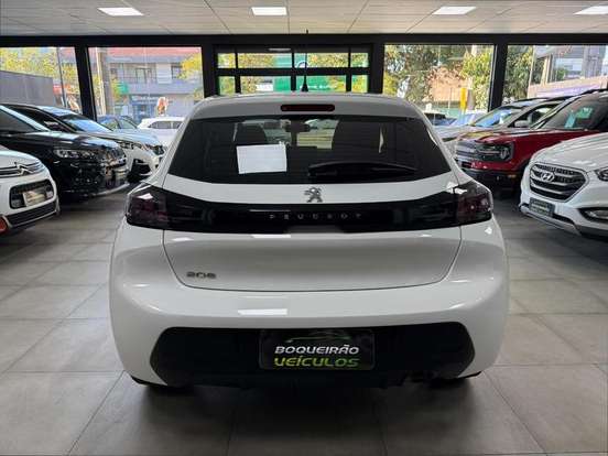PEUGEOT-208-2022