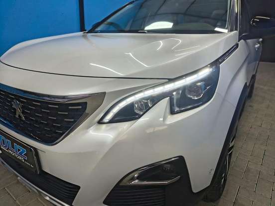 PEUGEOT-5008-1.6 GRIFFE PACK THP 16V GASOLINA 4P AUTOMÁTICO PEUGEOT-5008-2018