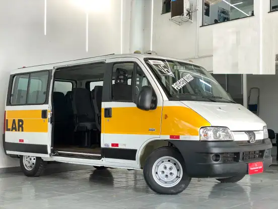 PEUGEOT-BOXER-2015
