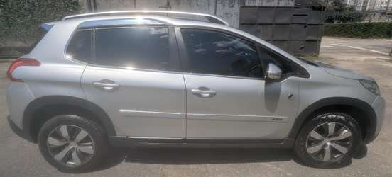 PEUGEOT-2008-2017