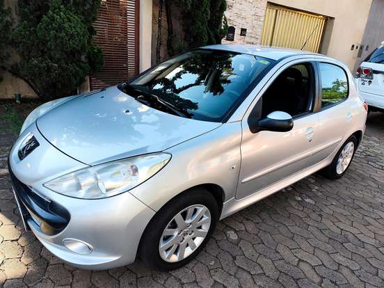 PEUGEOT-207-2011
