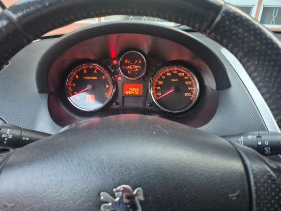 PEUGEOT-207-2009