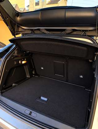 PEUGEOT-3008-2022