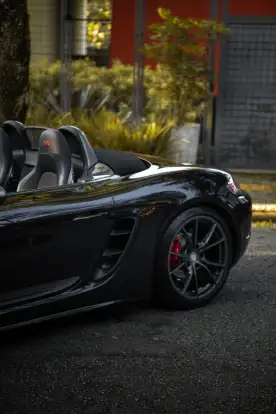 PORSCHE-718-2021