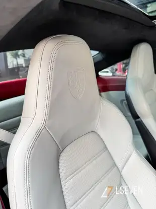 PORSCHE-911-2021
