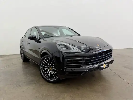 PORSCHE-CAYENNE-2022