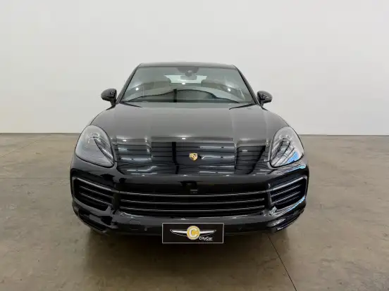 PORSCHE-CAYENNE-2022
