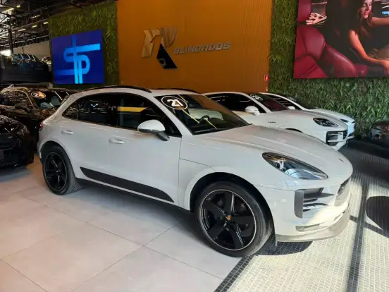 PORSCHE-MACAN-2021