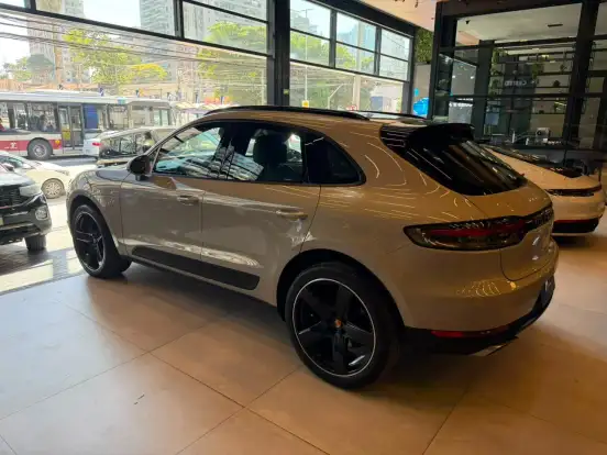 PORSCHE-MACAN-2.0 16V GASOLINA 4P AUTOMÁTICO PORSCHE-MACAN-2021
