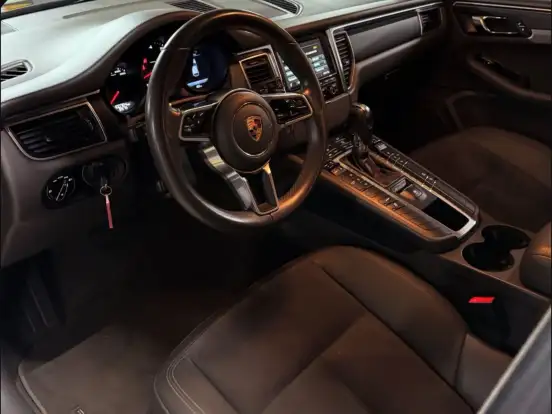 PORSCHE-MACAN-2.0 16V GASOLINA 4P AUTOMÁTICO PORSCHE-MACAN-2015