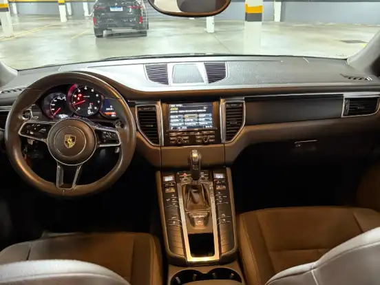 PORSCHE-MACAN-2.0 16V GASOLINA 4P AUTOMÁTICO PORSCHE-MACAN-2015