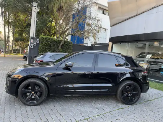 PORSCHE-MACAN-2022
