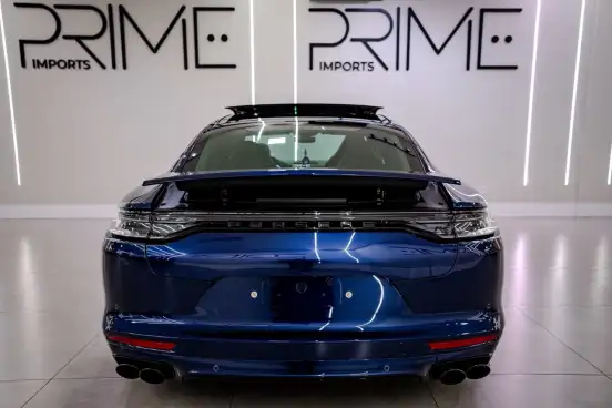 PORSCHE-PANAMERA-2023