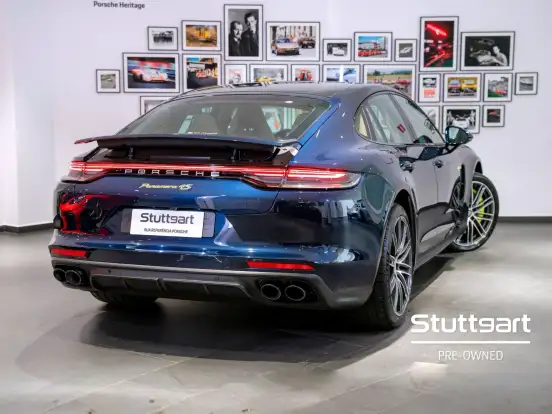 PORSCHE-PANAMERA-2023
