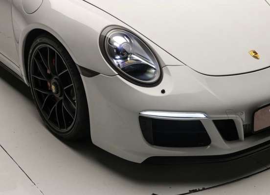 PORSCHE-911-2017