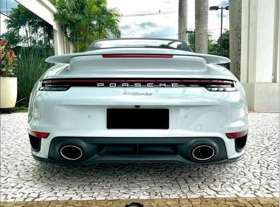 PORSCHE-911-2023