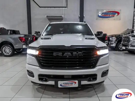 RAM-1500-3.0 HURRICANE 6 BITURBO GASOLINA LARAMIE NIGHT EDITION CD 4X4 AUTOMÁTICO RAM-1500-2024