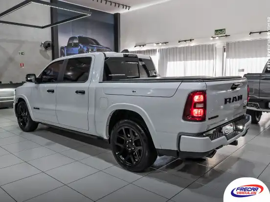 RAM-1500-3.0 HURRICANE 6 BITURBO GASOLINA LARAMIE NIGHT EDITION CD 4X4 AUTOMÁTICO RAM-1500-2024