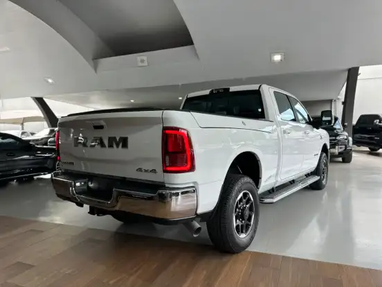 RAM-2500-6.7 I6 TURBO DIESEL LARAMIE CD 4X4 AUTOMÁTICO RAM-2500-2025