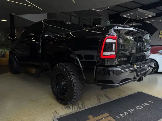 RAM-2500-6.7 I6 TURBO DIESEL NIGHT EDITION CD 4X4 AUTOMÁTICO RAM-2500-2022