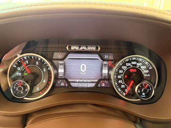 RAM-2500-6.7 I6 TURBO DIESEL LARAMIE CD 4X4 AUTOMÁTICO RAM-2500-2021