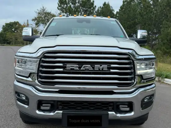 RAM-3500-6.7 I6 TURBO DIESEL LIMITED LONGHORN CD 4X4 AUTOMÁTICO RAM-3500-2023