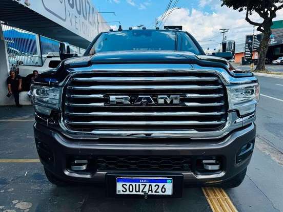 RAM-3500-6.7 I6 TURBO DIESEL LARAMIE NIGHT EDITION CD 4X4 AUTOMÁTICO RAM-3500-2022