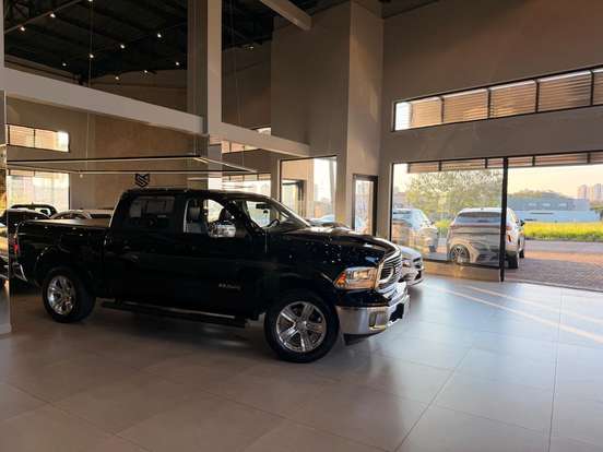 RAM-CLASSIC-5.7 V8 GASOLINA LARAMIE CD 4X4 AUTOMÁTICO RAM-CLASSIC-2022