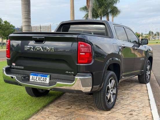 RAM-RAMPAGE-2.2 TURBO DIESEL LARAMIE 4X4 AUTOMÁTICO RAM-RAMPAGE-2025