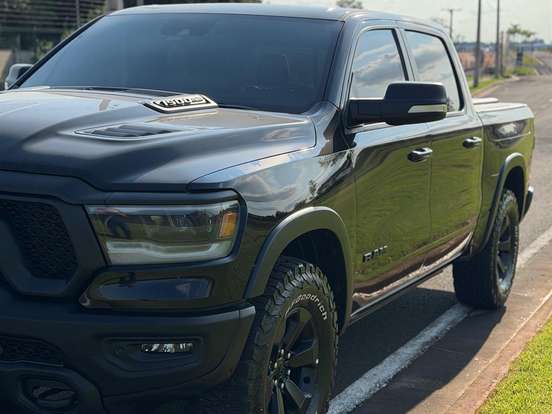 RAM-1500-5.7 V8 GASOLINA REBEL CD 4X4 AUTOMÁTICO RAM-1500-2022