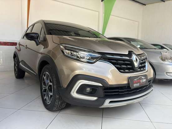 RENAULT-CAPTUR-2021