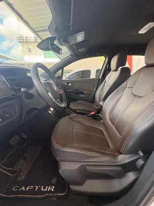RENAULT-CAPTUR-2021