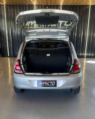 RENAULT-CLIO-2015