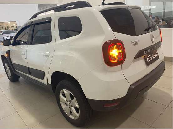 RENAULT-DUSTER-2022