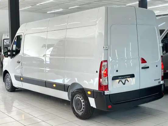 RENAULT-MASTER-2026