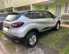 RENAULT CAPTUR 1.6 16V SCE FLEX LIFE X-TRONIC RENAULT CAPTUR 1.6 16V SCE FLEX LIFE X-TRONIC