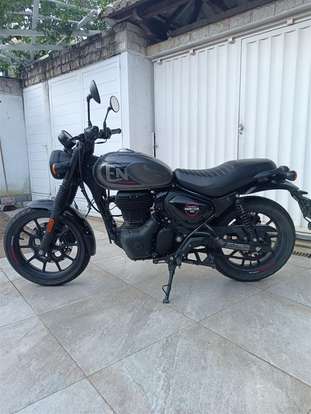 ROYAL ENFIELD-HUNTER 350-2023