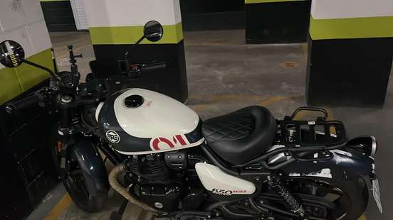 ROYAL ENFIELD-SHOTGUN 650 STENCIL WHITE-2025
