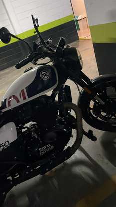 ROYAL ENFIELD-SHOTGUN 650 STENCIL WHITE-2025
