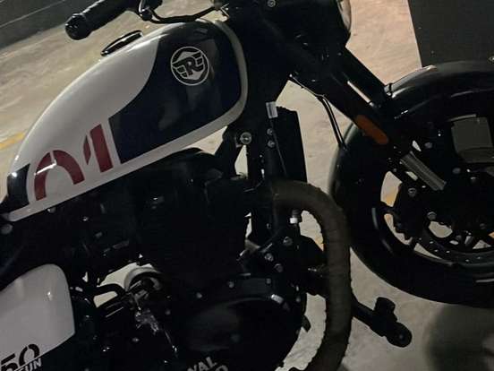 ROYAL ENFIELD-SHOTGUN 650 STENCIL WHITE ROYAL ENFIELD-SHOTGUN 650 STENCIL WHITE-2025
