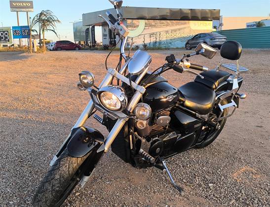 SUZUKI BOULEVARD M800 