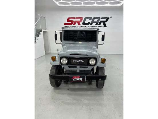 TOYOTA-BANDEIRANTE-4.0 OJ55LP-BL3 4X4 CS DIESEL 2P MANUAL TOYOTA-BANDEIRANTE-1985
