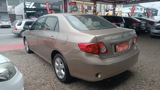TOYOTA-COROLLA-2010