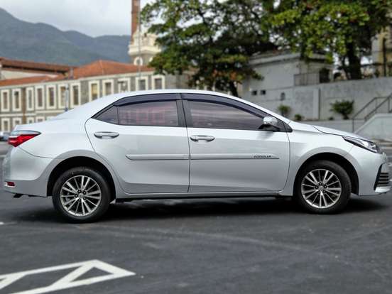 TOYOTA-COROLLA-1.8 GLI 16V FLEX 4P AUTOMÁTICO TOYOTA-COROLLA-2018