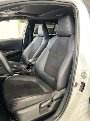 TOYOTA-COROLLA-2025