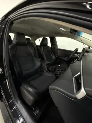 TOYOTA-COROLLA-2024