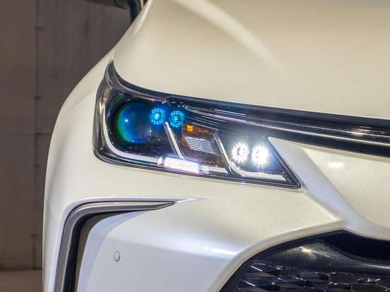 TOYOTA-COROLLA-2023